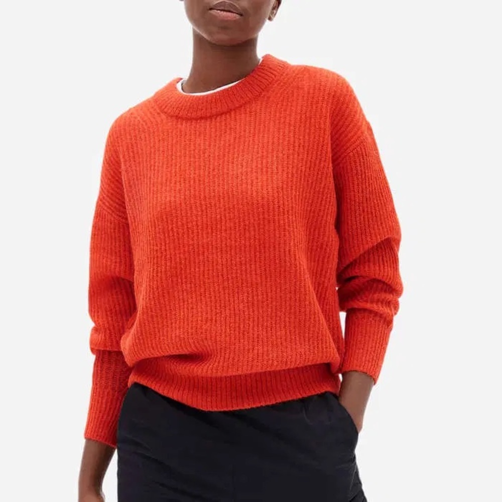 Everlane - Alpaca Crewneck Sweater in Poppy